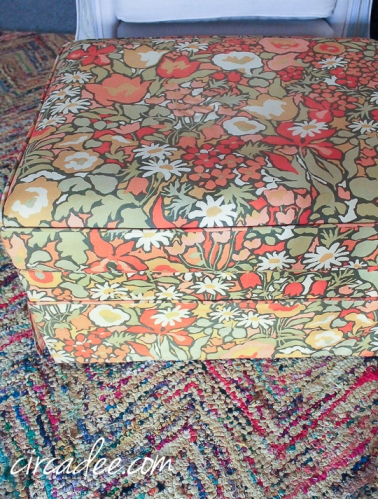 vintage floral ottoman-5006